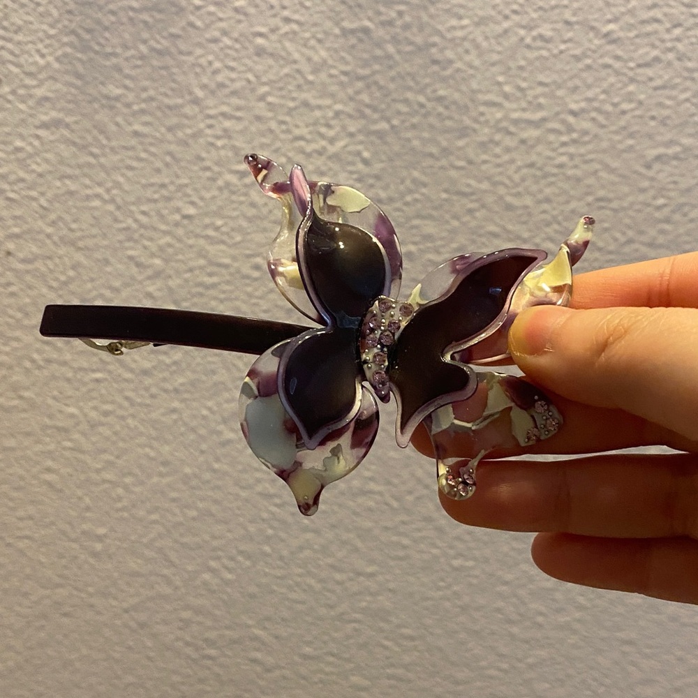 Elegant Purple Butterfly Hair Clip